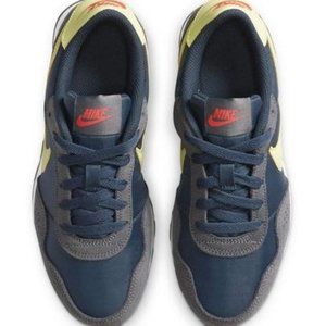 Nike MD Valiant Sneaker